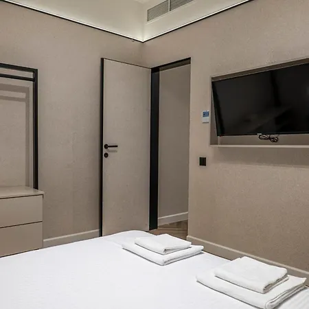 M Star Rooms, Private Parking, Center شقة
