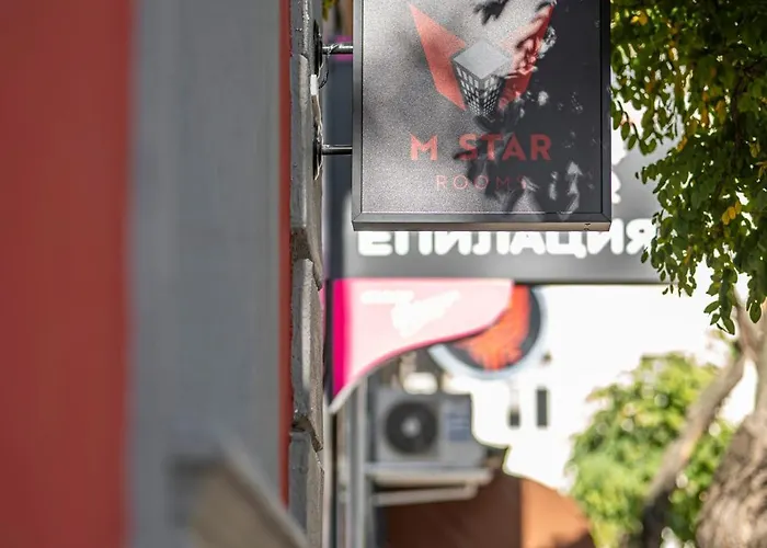 M Star Rooms, Private Parking, Center