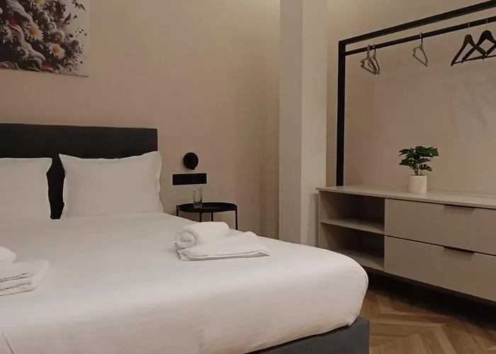 M Star Rooms, Private Parking, Center ソフィア