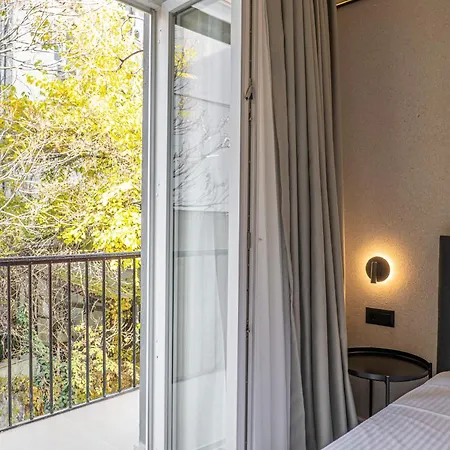 M Star Rooms, Private Parking, Center Apartment Sofia